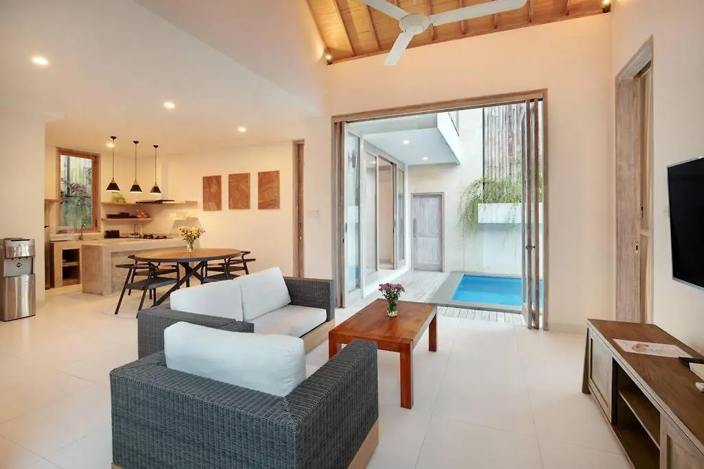 Green Villa B, Near New 3 Bedroom Villa With Pool. Ubud