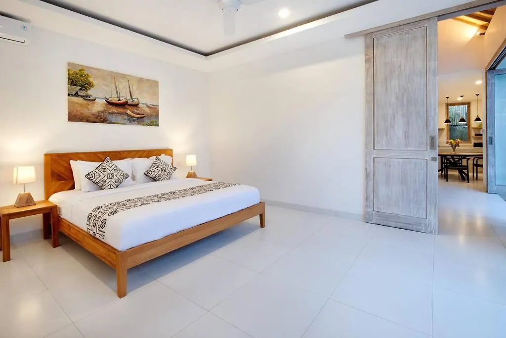 Green Villa B, Near New 3 Bedroom Villa With Pool. Ubud  0*, Ubud (Bali) Indonesia