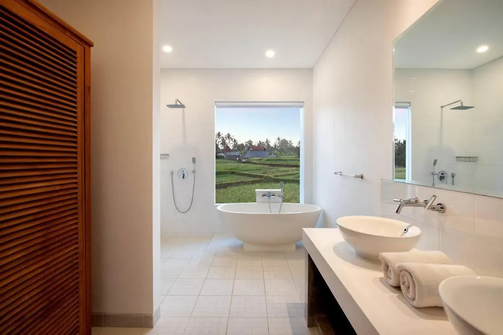 Green Villa B, Near New 3 Bedroom Villa With Pool. Ubud 0*,
