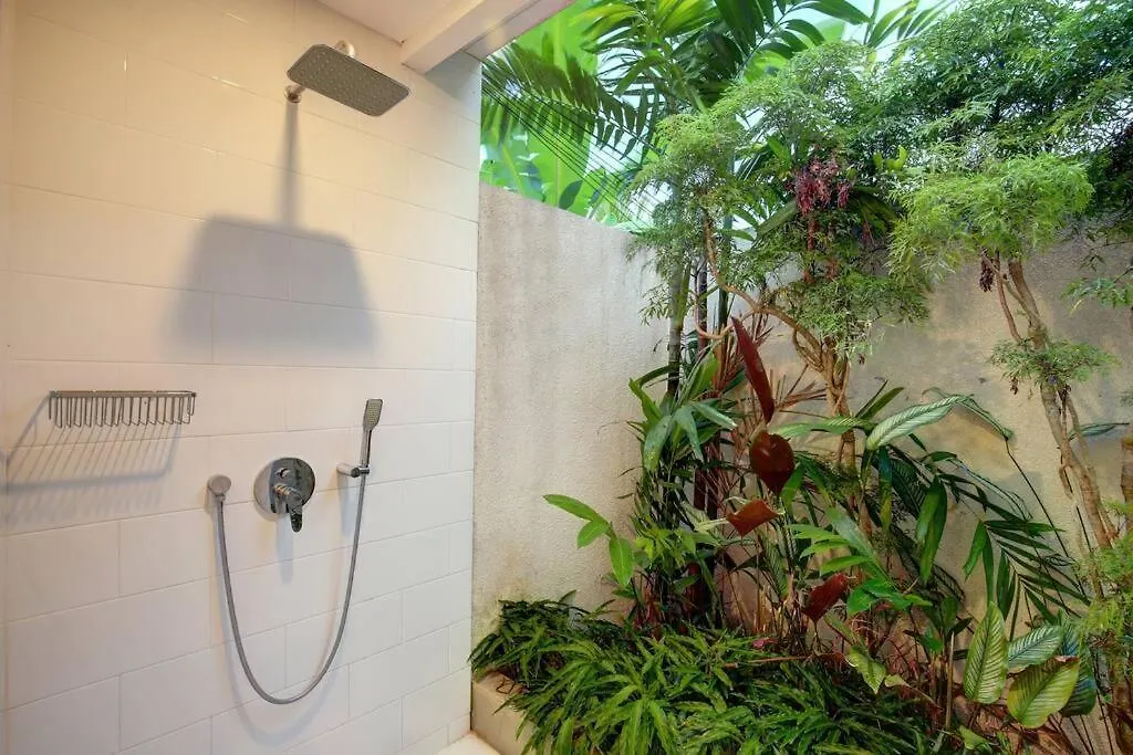 Green Villa B, Near New 3 Bedroom Villa With Pool. Ubud